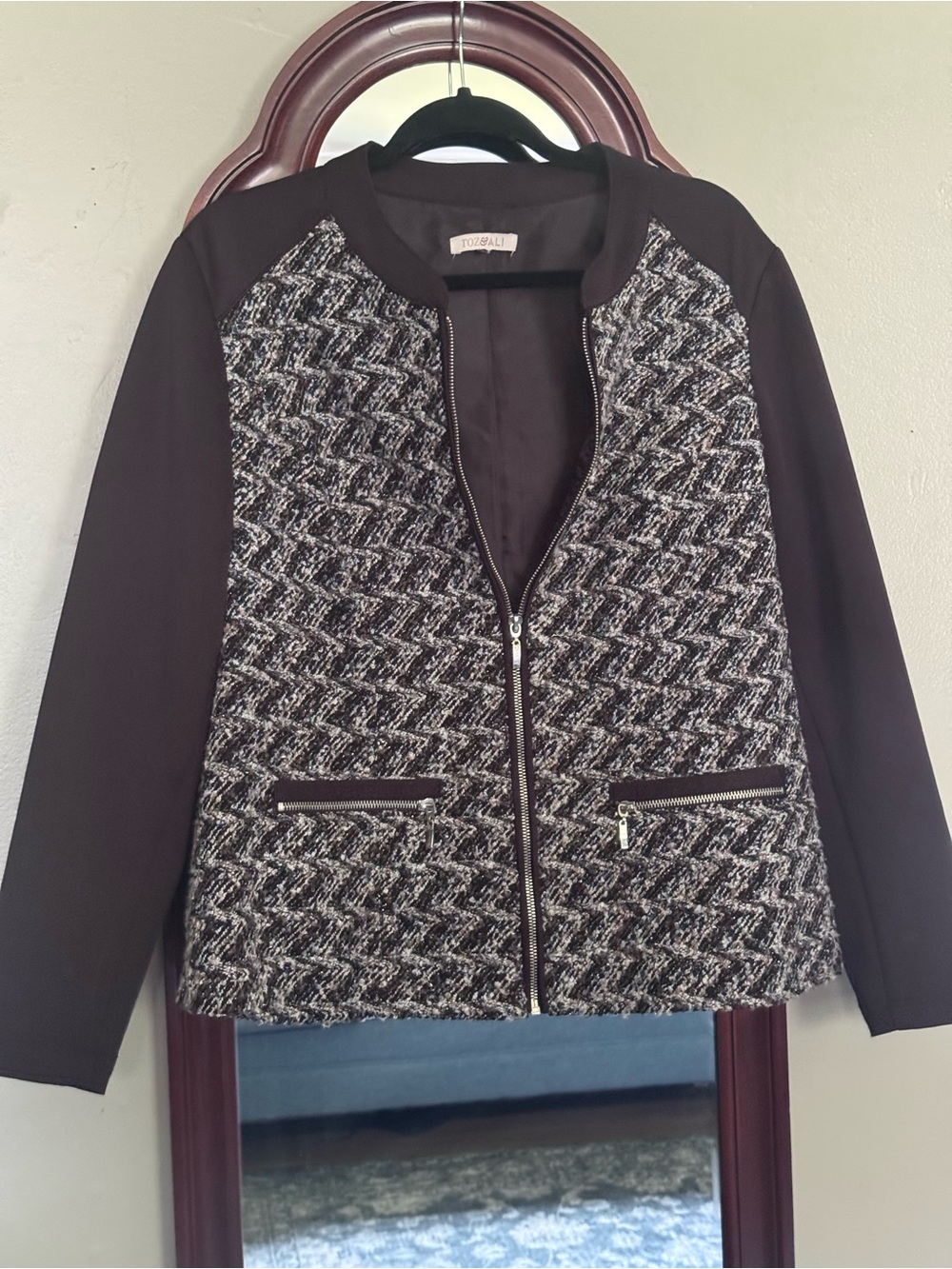 Roz & Ali Black and Tweed-blazer